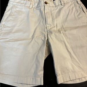 Vineyard Vines White Flat Front Shorts